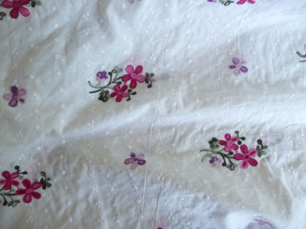 Baumwolle, Blumenmuster, Stickerei, rosa, rot, grün, lila, weiß
